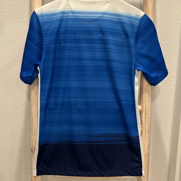 US Soccer Jerseys - Picture 4 of 5
